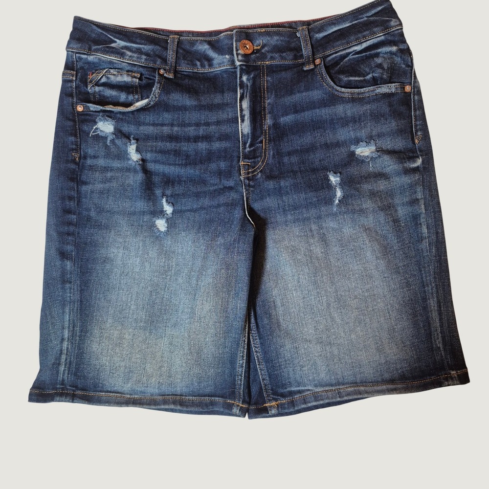 Maurices Edgely Bermuda Shorts Women 14W Distresd Denim Stretch Blue Streetwear